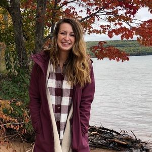 Meet your Posher, Hannah